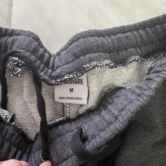 gymshark sweatpants - Picture 3 of 4